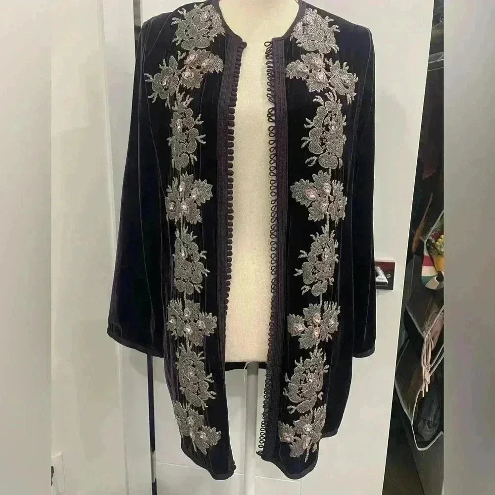 Stunning Vintage Open Front Top